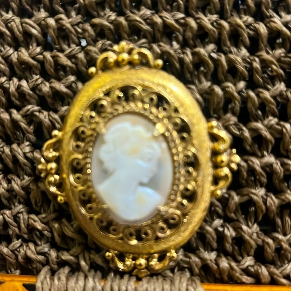 Jewelry - Hand carved shell lady cameo pin, accent signed Florenza collar pin